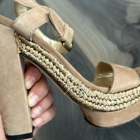 Stuart Weitzman platform heel - Picture 7 of 10